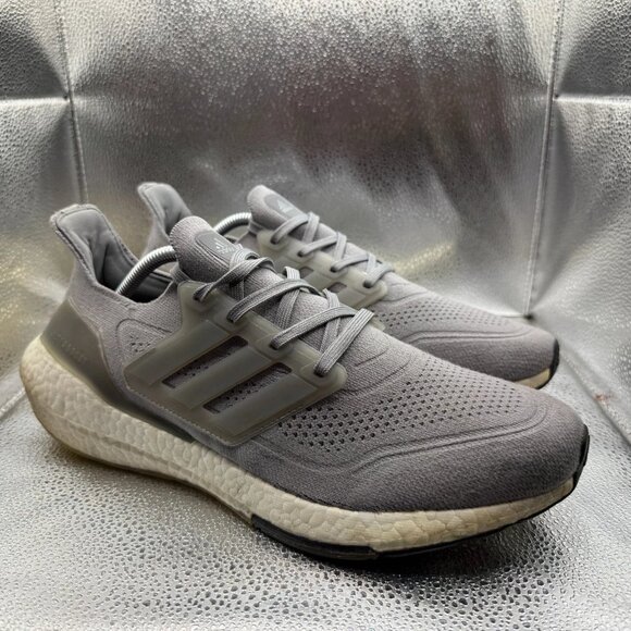Size 11 Adidas UltraBoost 21 Low Gray White Mens Running Sneakers FY0381 - Picture 1 of 10